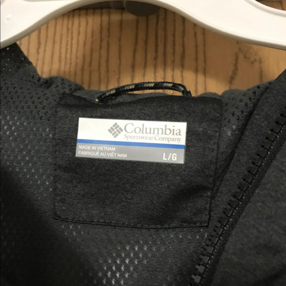 SOLD Columbia | Women’s jacket - Picture 3 of 4